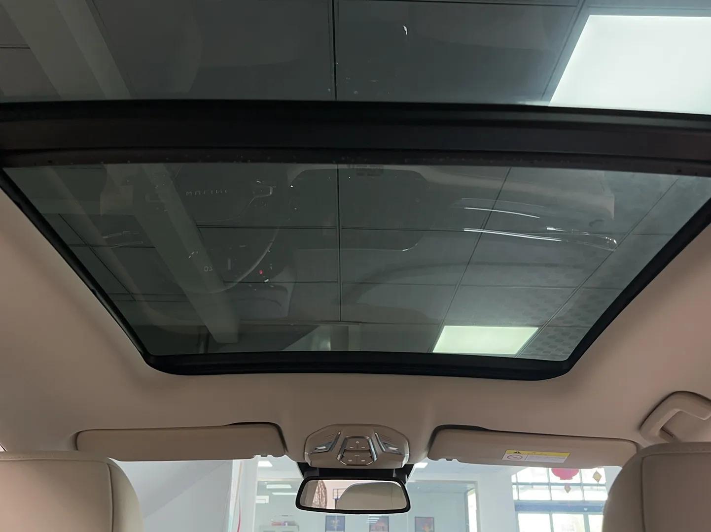 Wuling Victory 2022 280T 1.5T CVT Flagship Edition — миниатюра 19