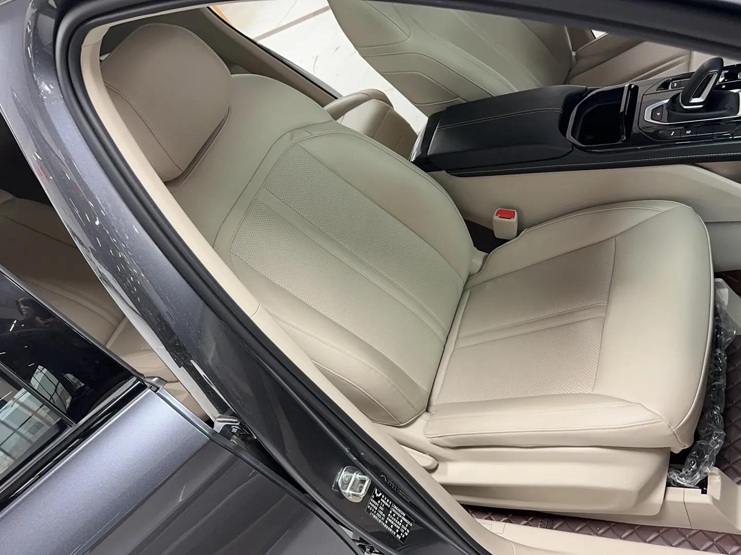 Wuling Victory 2022 280T 1.5T CVT Flagship Edition — миниатюра 9