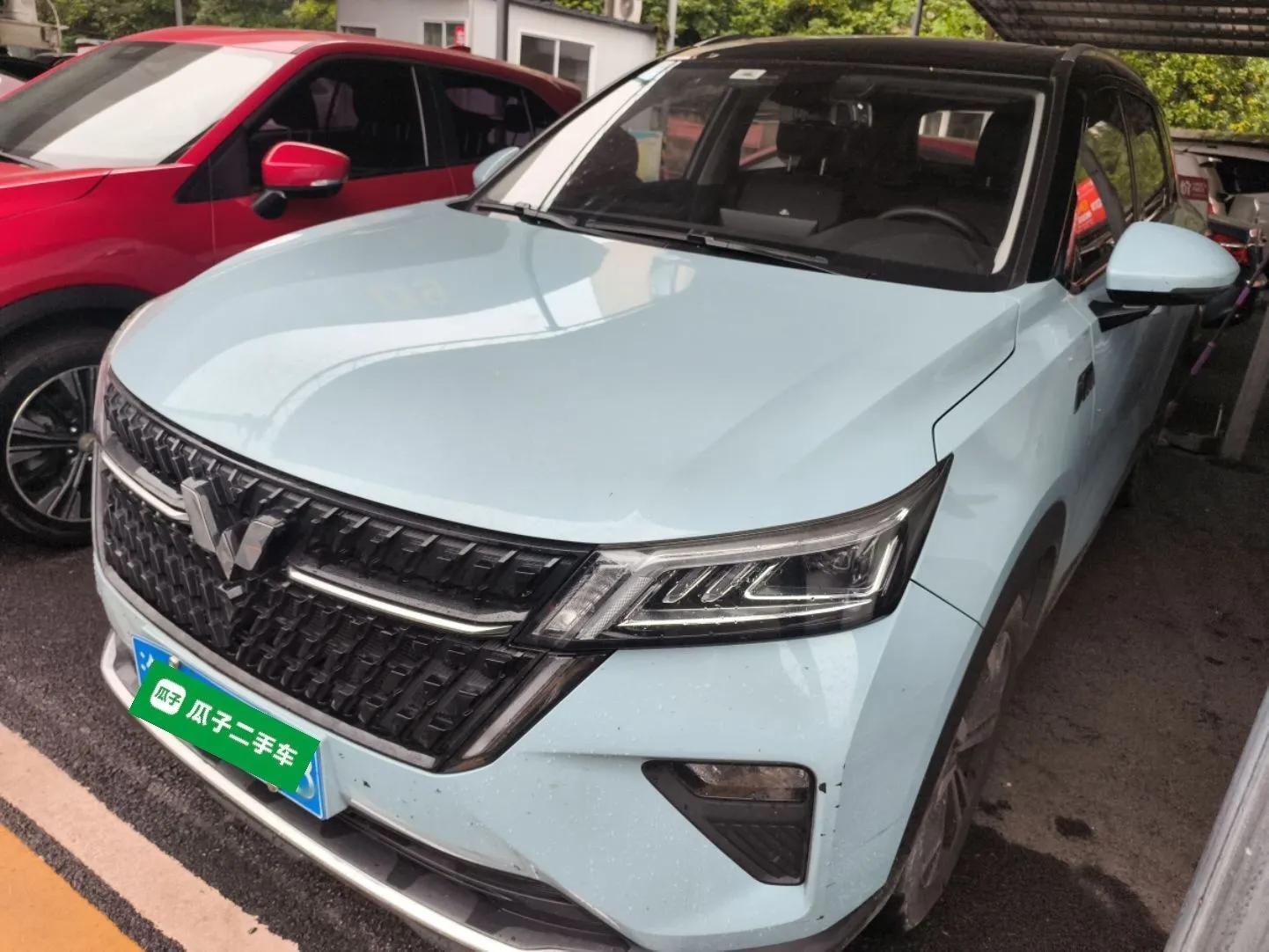 Wuling Asta 2021 1.5T CVT Star曜 Edition — миниатюра 1