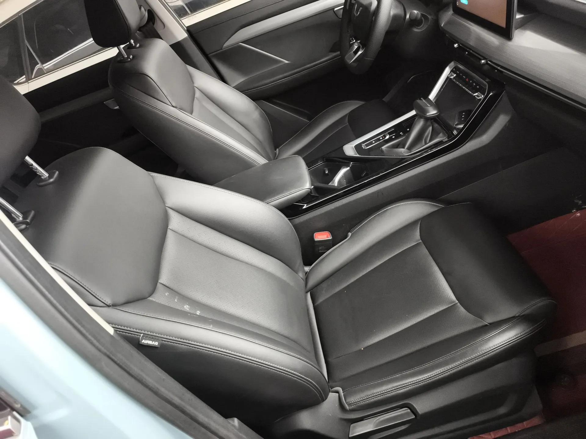 Wuling Asta 2021 1.5T CVT Star曜 Edition — миниатюра 23