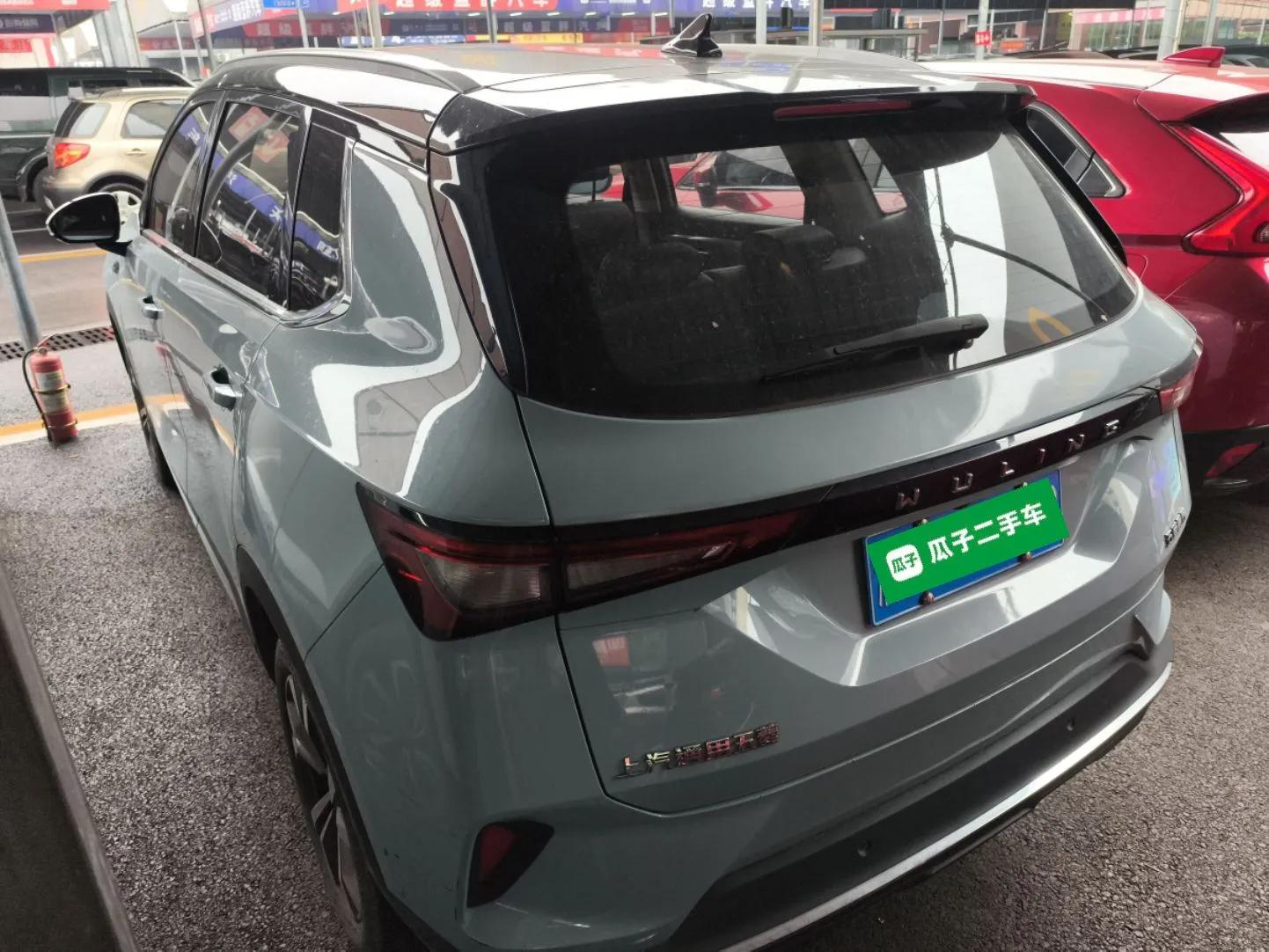 Wuling Asta 2021 1.5T CVT Star曜 Edition — миниатюра 4