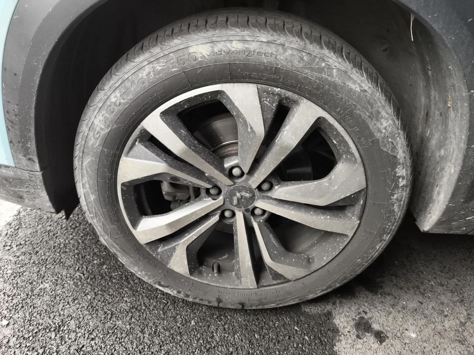 Wuling Asta 2021 1.5T CVT Star曜 Edition — миниатюра 8