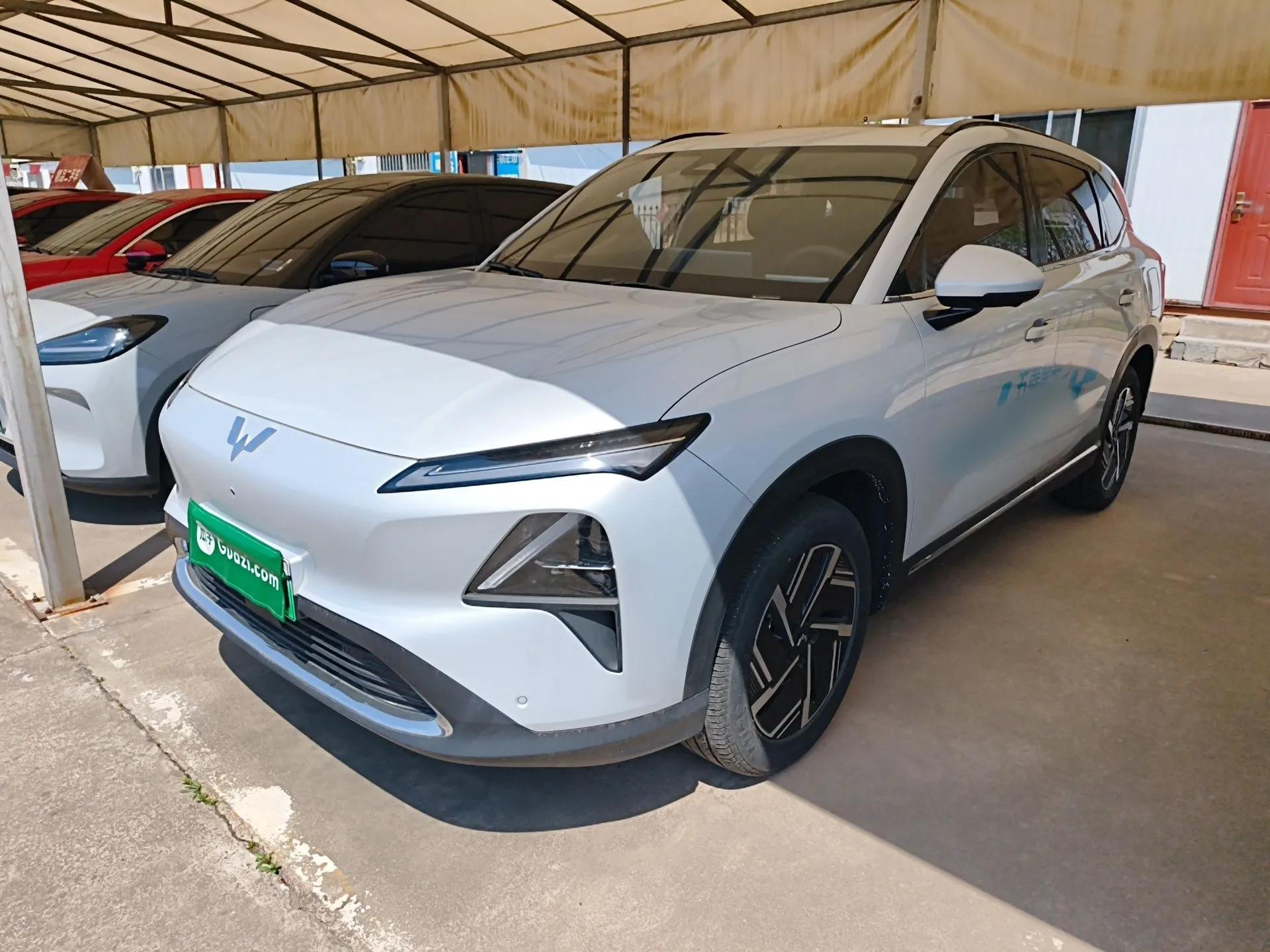 Wuling Xingguang S 2024 130 km Flagship Version — миниатюра 1