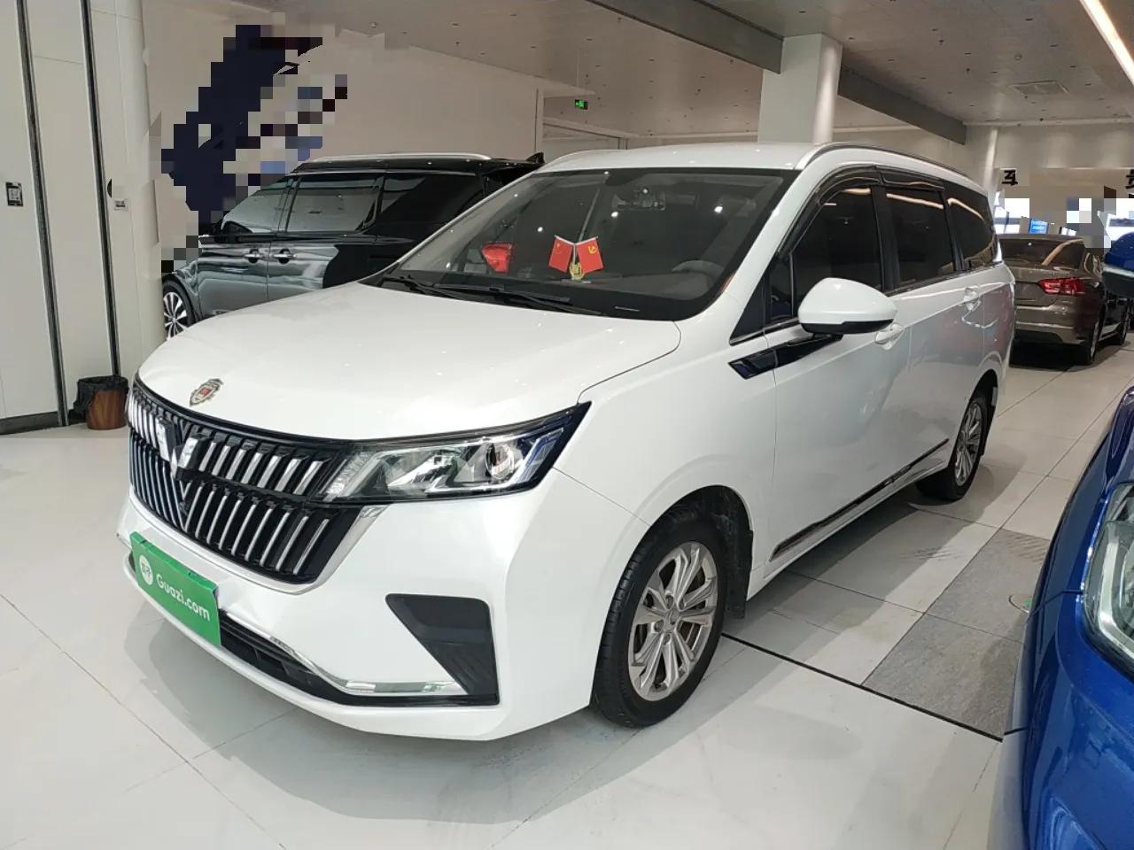 Wuling Jiachen 2022 1.5L Manual Light Comfort Edition — миниатюра 1