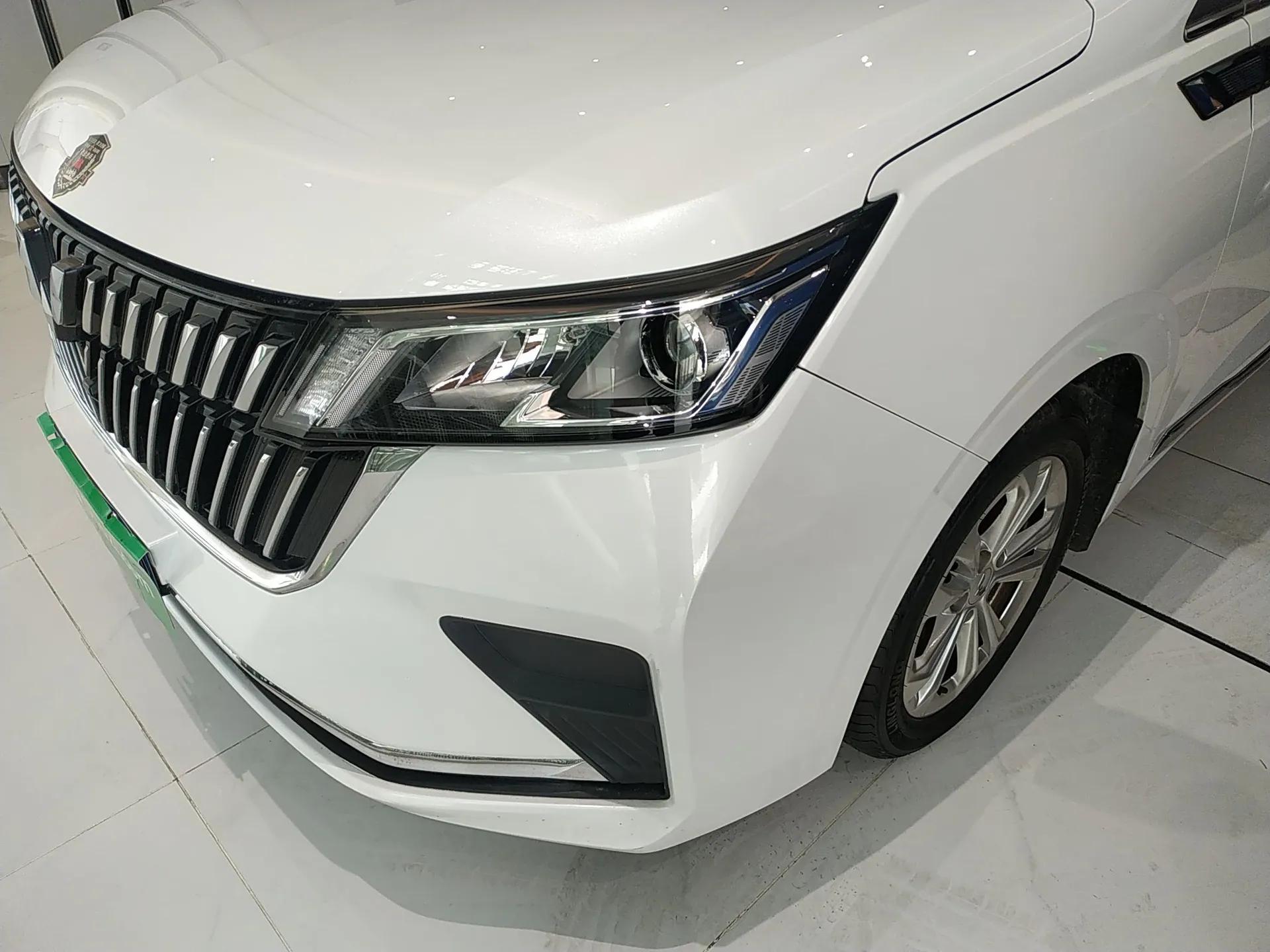 Wuling Jiachen 2022 1.5L Manual Light Comfort Edition — миниатюра 9