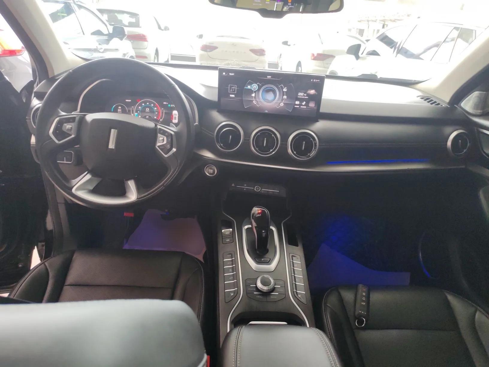 Wey VV6 2020 2.0T Two-Wheel Drive Smart Protection+ — миниатюра 12