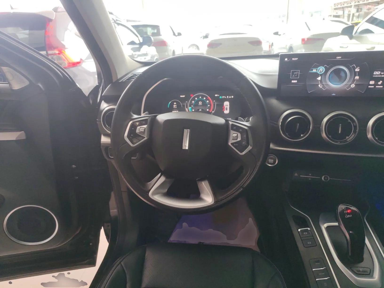 Wey VV6 2020 2.0T Two-Wheel Drive Smart Protection+ — миниатюра 13