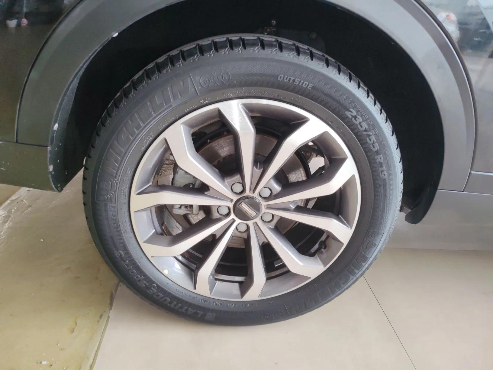 Wey VV6 2020 2.0T Two-Wheel Drive Smart Protection+ — миниатюра 10