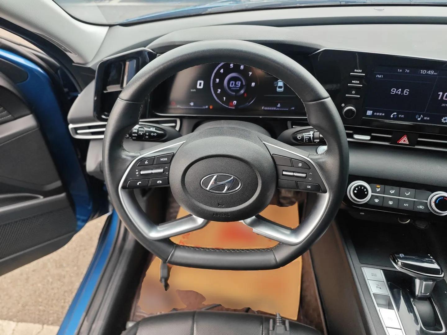 Hyundai Elantra 2022 1.5L CVT GLX Elite Edition — миниатюра 14