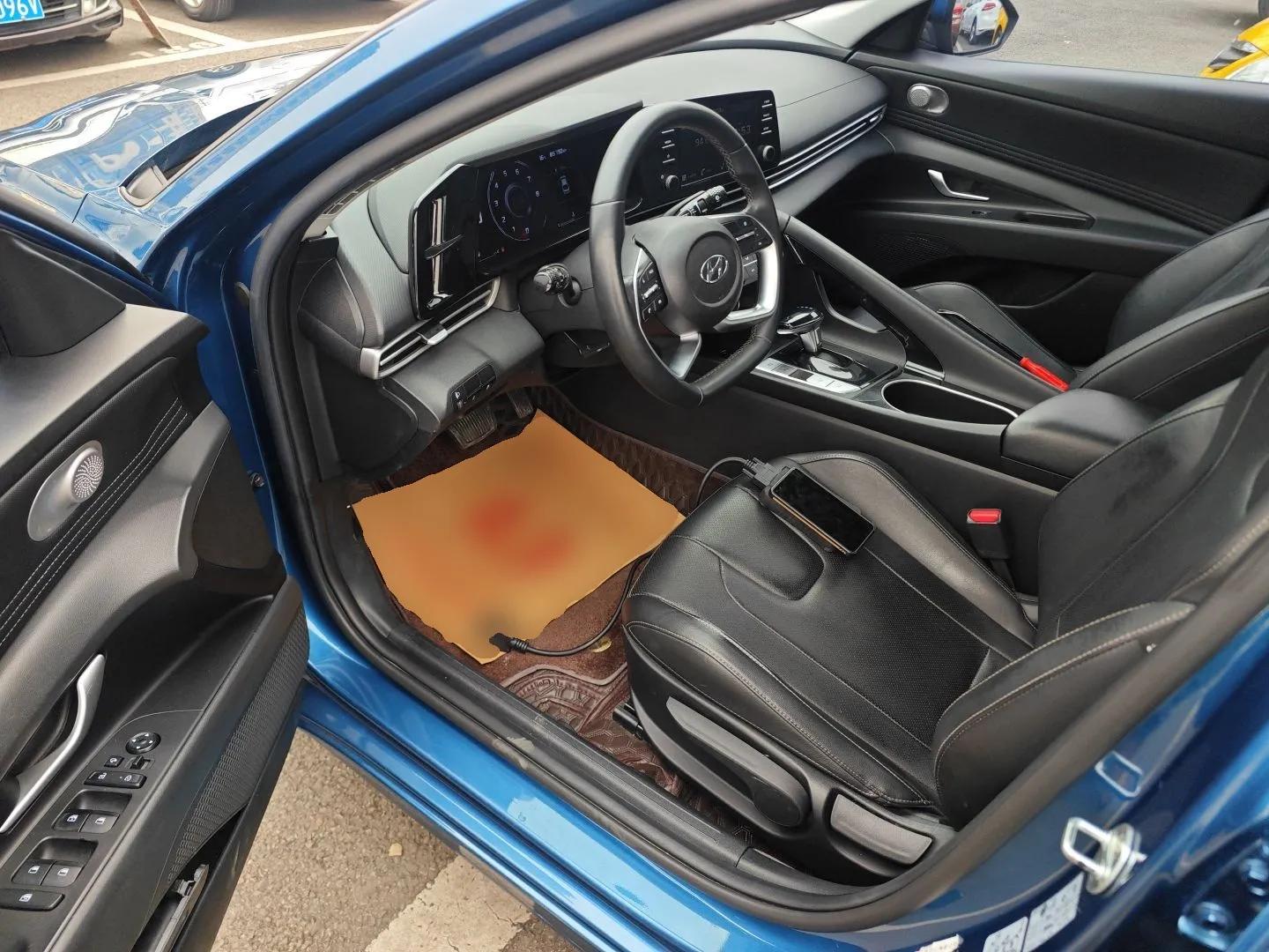 Hyundai Elantra 2022 1.5L CVT GLX Elite Edition — миниатюра 19