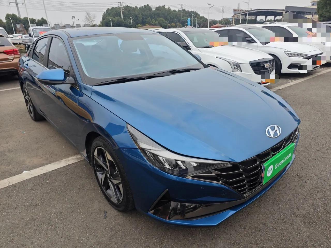 Hyundai Elantra 2022 1.5L CVT GLX Elite Edition — миниатюра 3