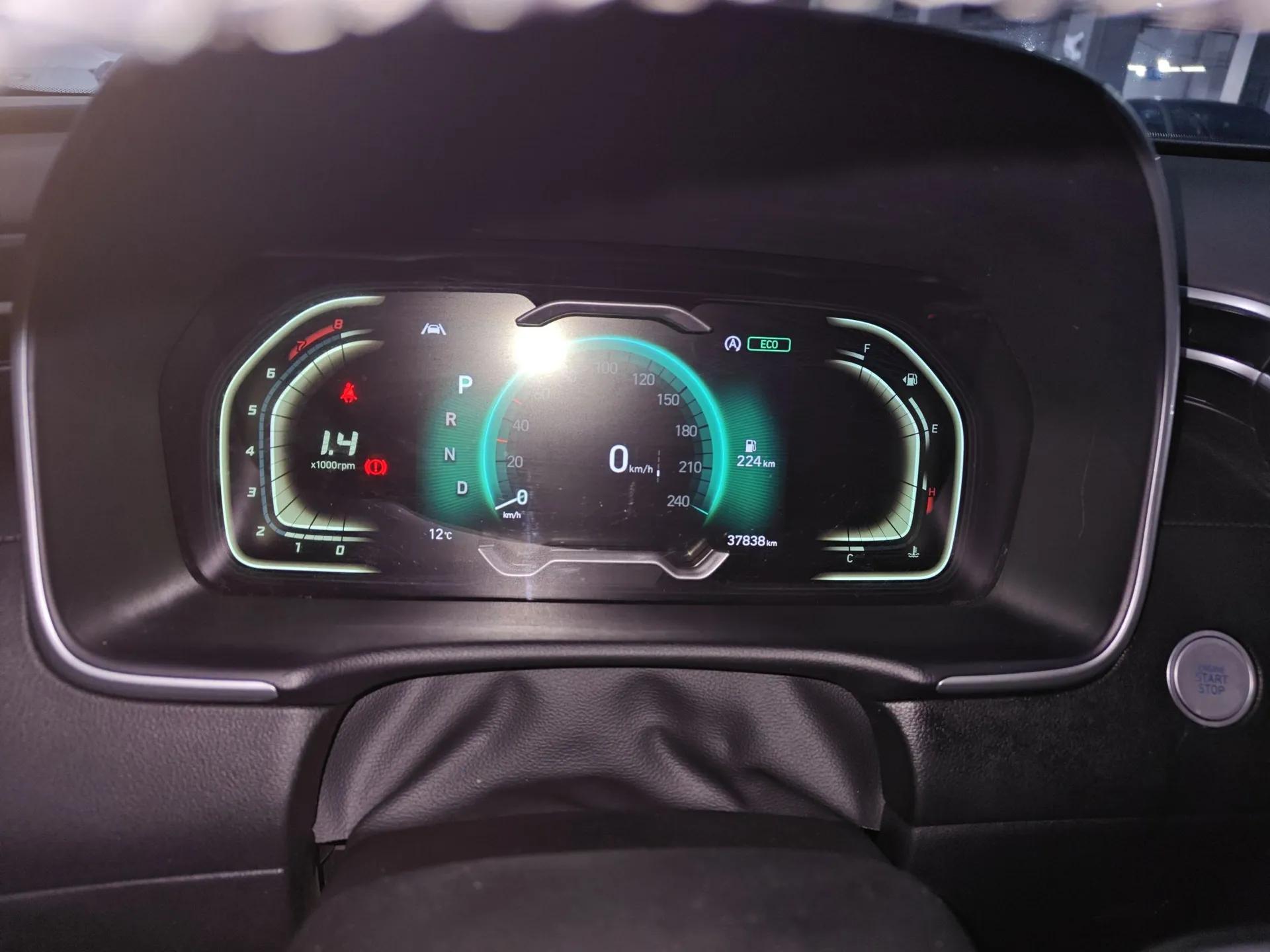 Hyundai Tucson 2023 Tucson L 1.5T Automatic Two-Wheel Drive DLX Luxury Edition — миниатюра 15