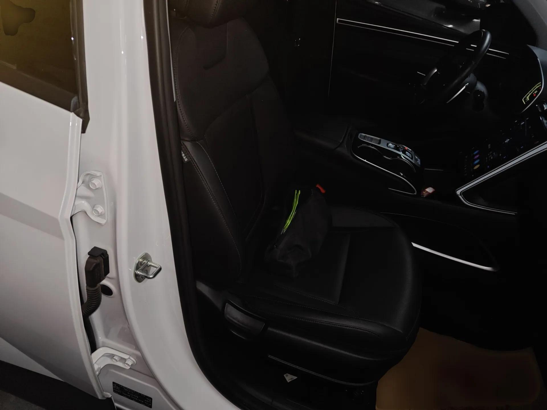 Hyundai Tucson 2023 Tucson L 1.5T Automatic Two-Wheel Drive DLX Luxury Edition — миниатюра 23
