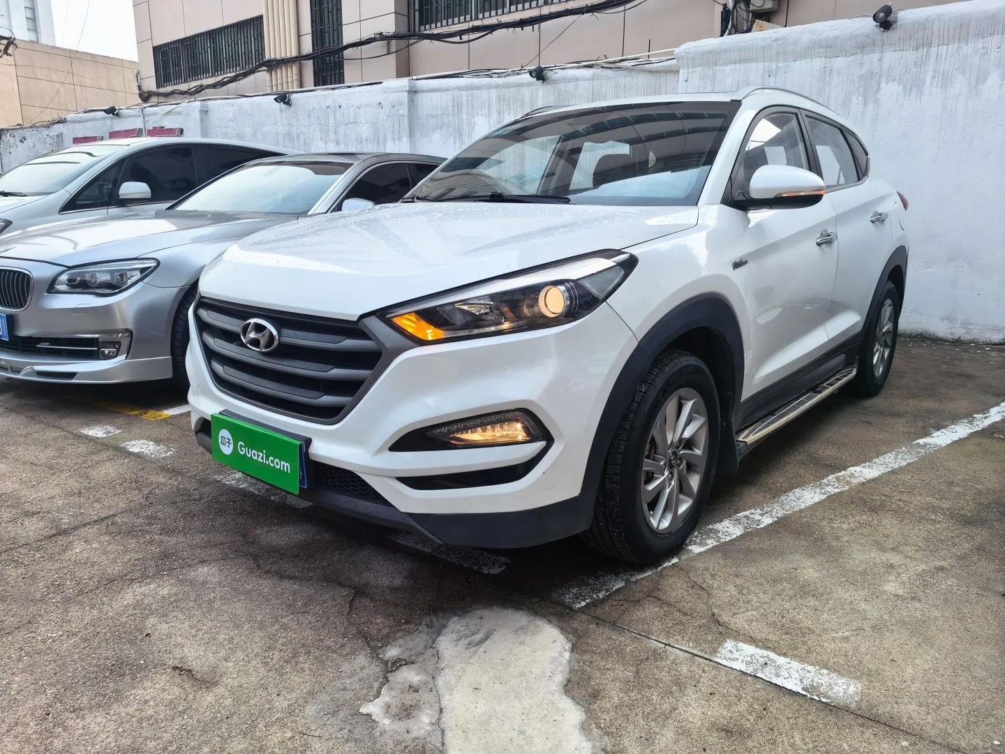 Hyundai Tucson 2015 1.6T Dual-Clutch Two-Wheel-Drive Smart Model — миниатюра 1