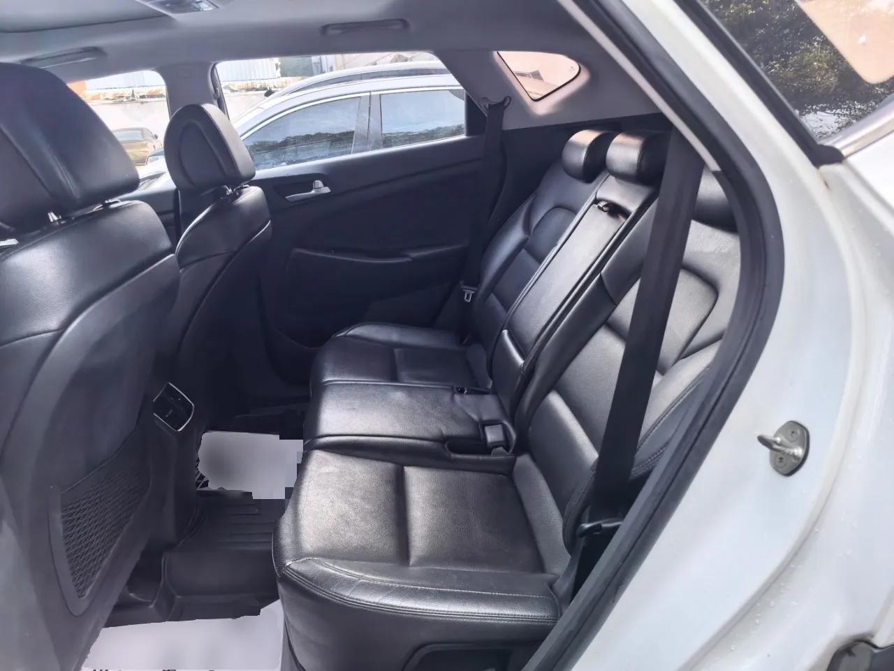Hyundai Tucson 2015 1.6T Dual-Clutch Two-Wheel-Drive Smart Model — миниатюра 20