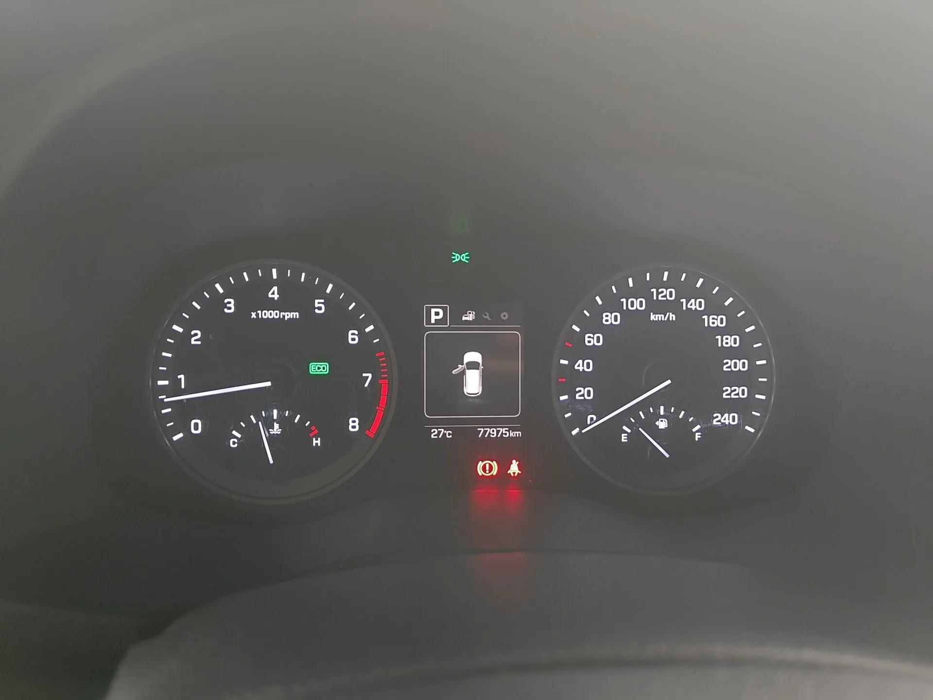 Hyundai Tucson 2015 1.6T Dual-Clutch Two-Wheel-Drive Smart Model — миниатюра 15