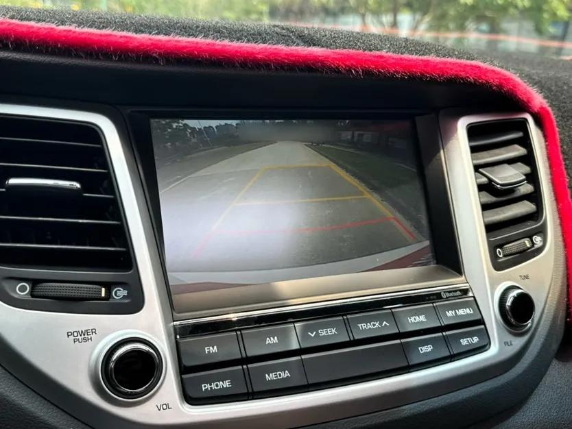 Hyundai Tucson 2015 1.6T Dual-Clutch Two-Wheel-Drive Smart Model — миниатюра 23