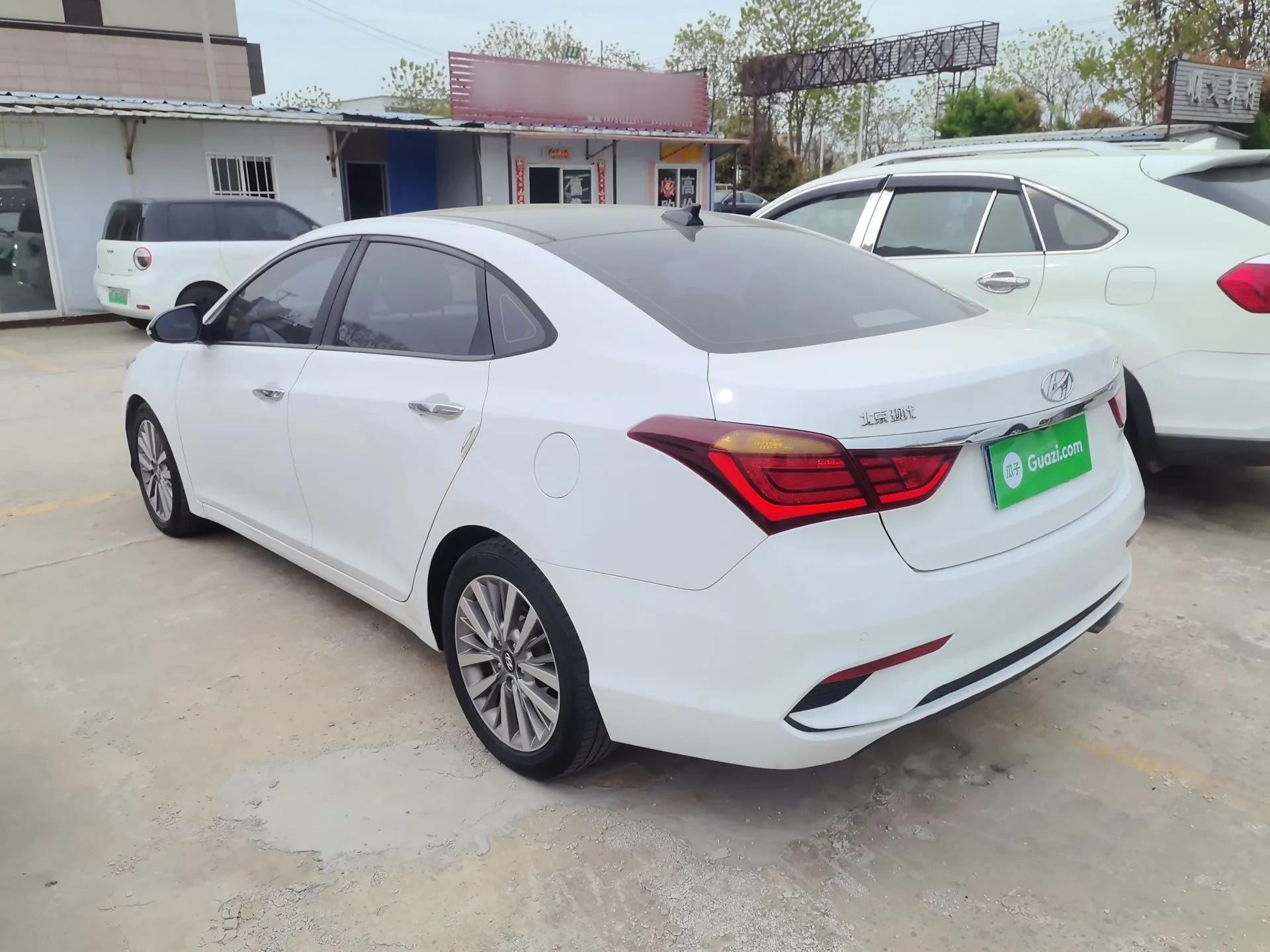 Hyundai Mistra 2017 1.8L Automatic Deluxe DLX Model China V Emission Standard — миниатюра 4