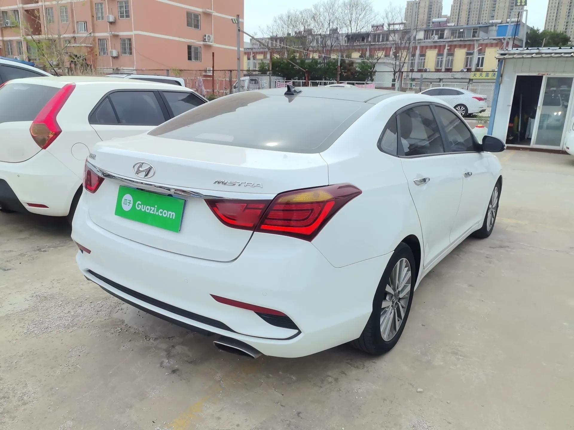 Hyundai Mistra 2017 1.8L Automatic Deluxe DLX Model China V Emission Standard — миниатюра 6