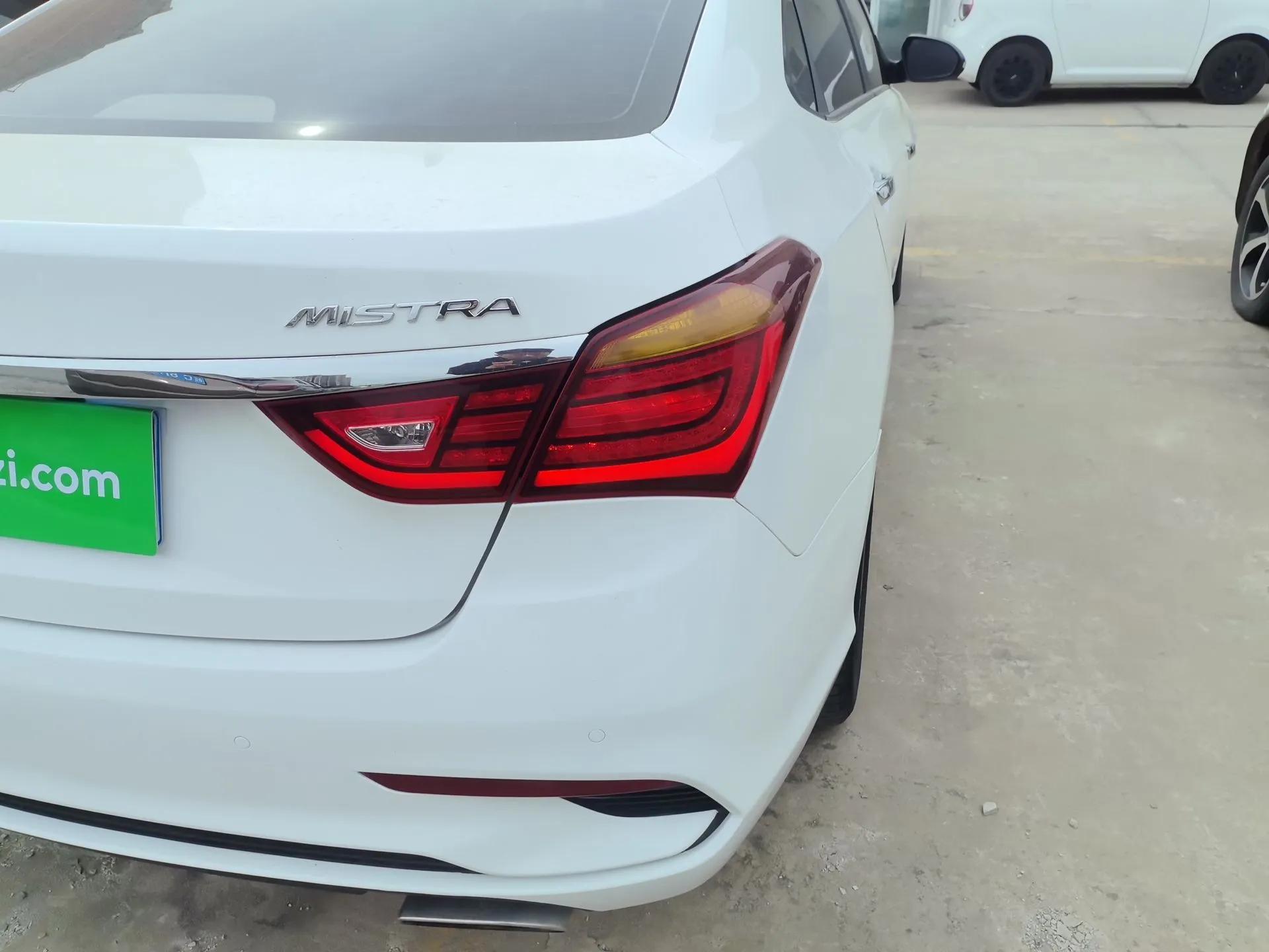 Hyundai Mistra 2017 1.8L Automatic Deluxe DLX Model China V Emission Standard — миниатюра 7