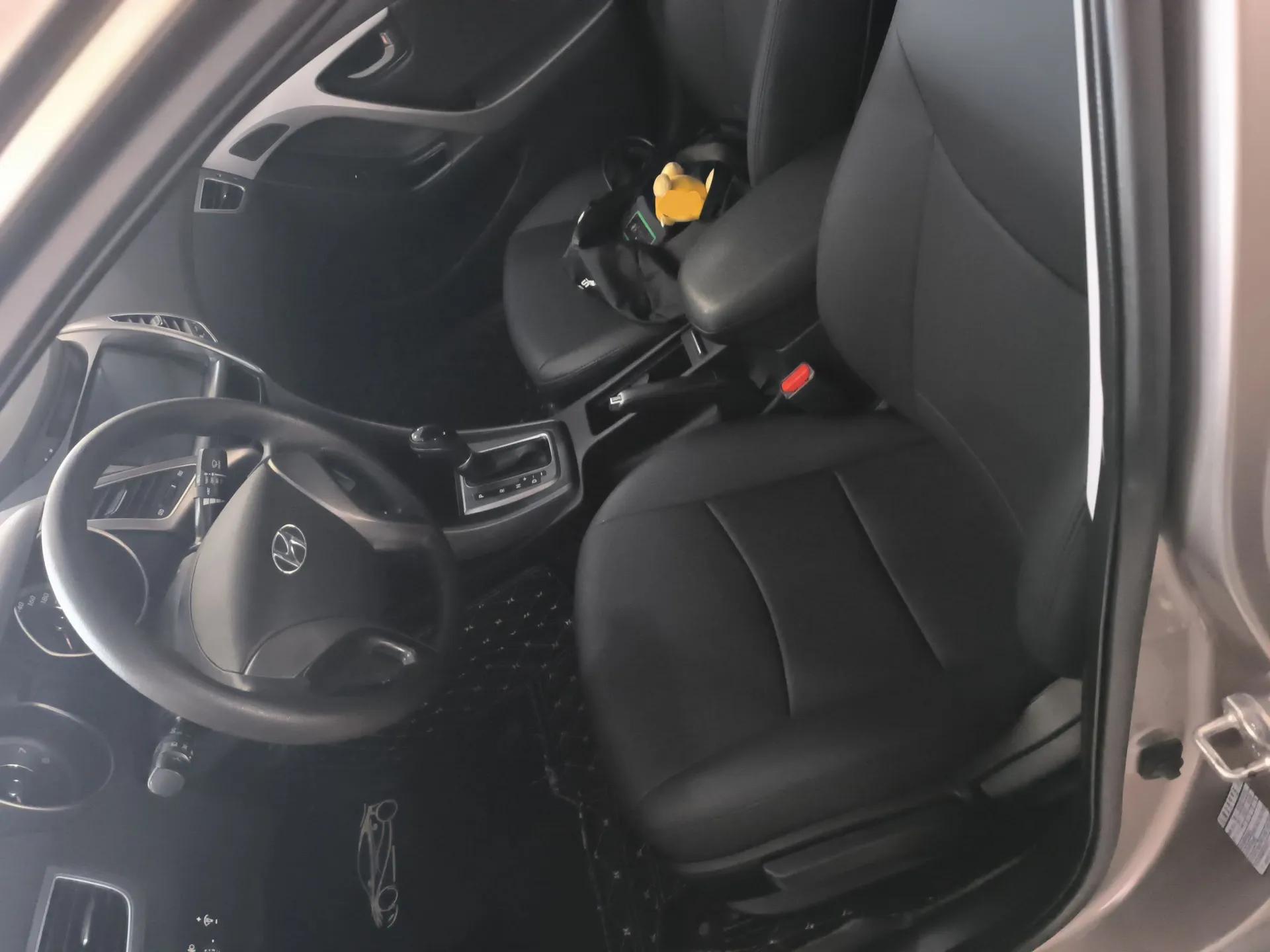 Hyundai Elantra (5th Generation / Langdong) 2016 1.6L Automatic Smart Version — миниатюра 17