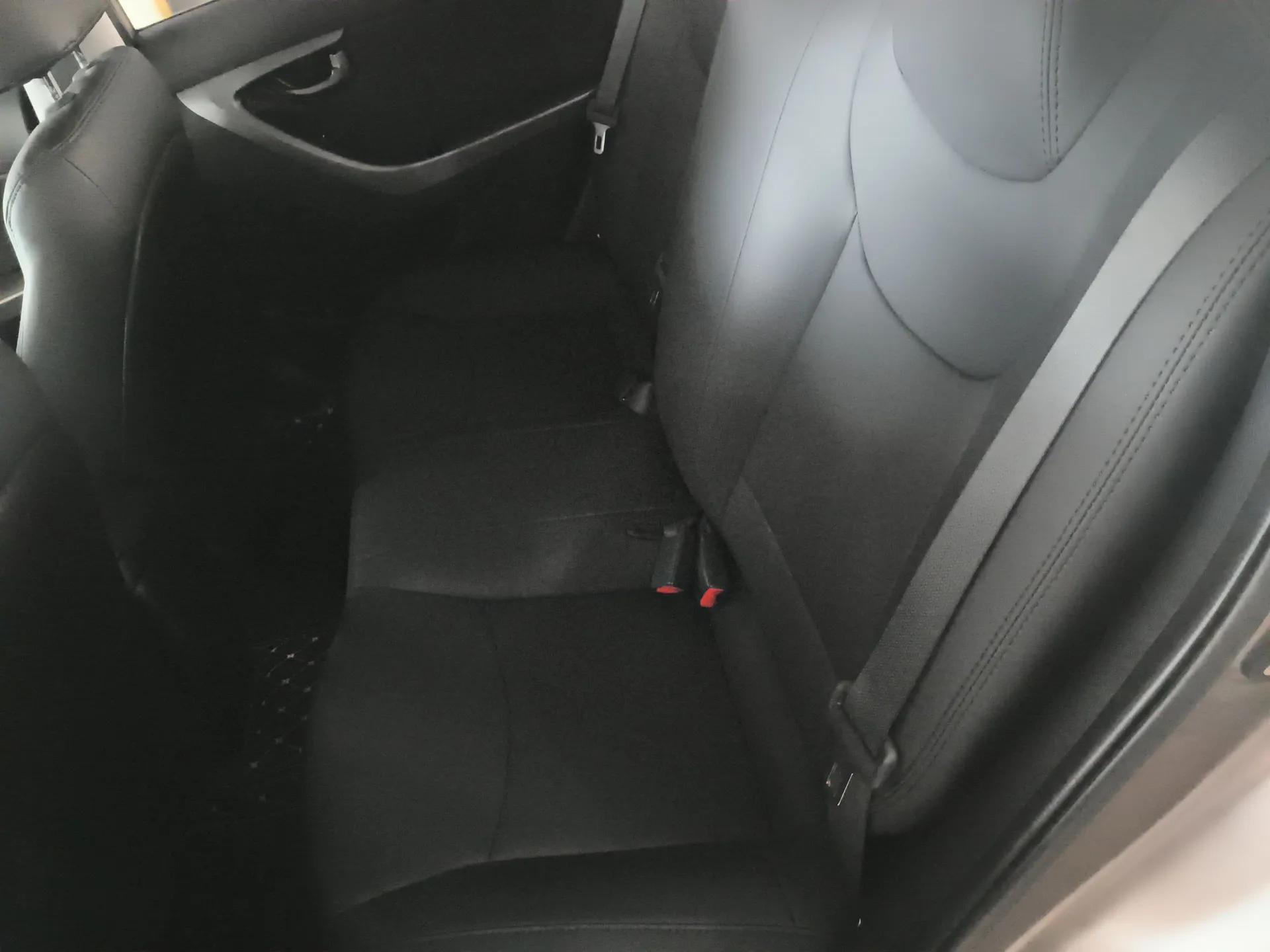 Hyundai Elantra (5th Generation / Langdong) 2016 1.6L Automatic Smart Version — миниатюра 19
