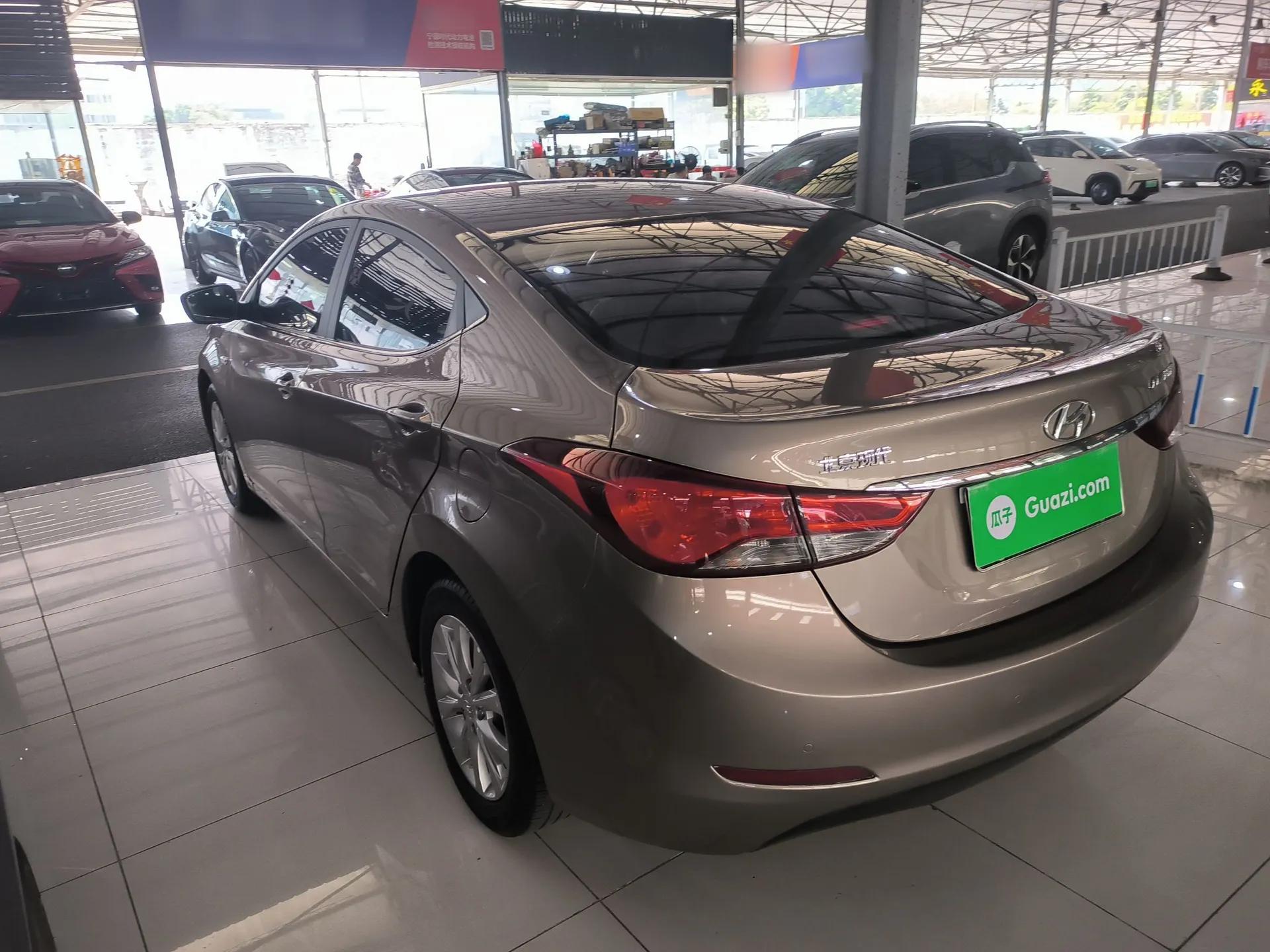 Hyundai Elantra (5th Generation / Langdong) 2016 1.6L Automatic Smart Version — миниатюра 7