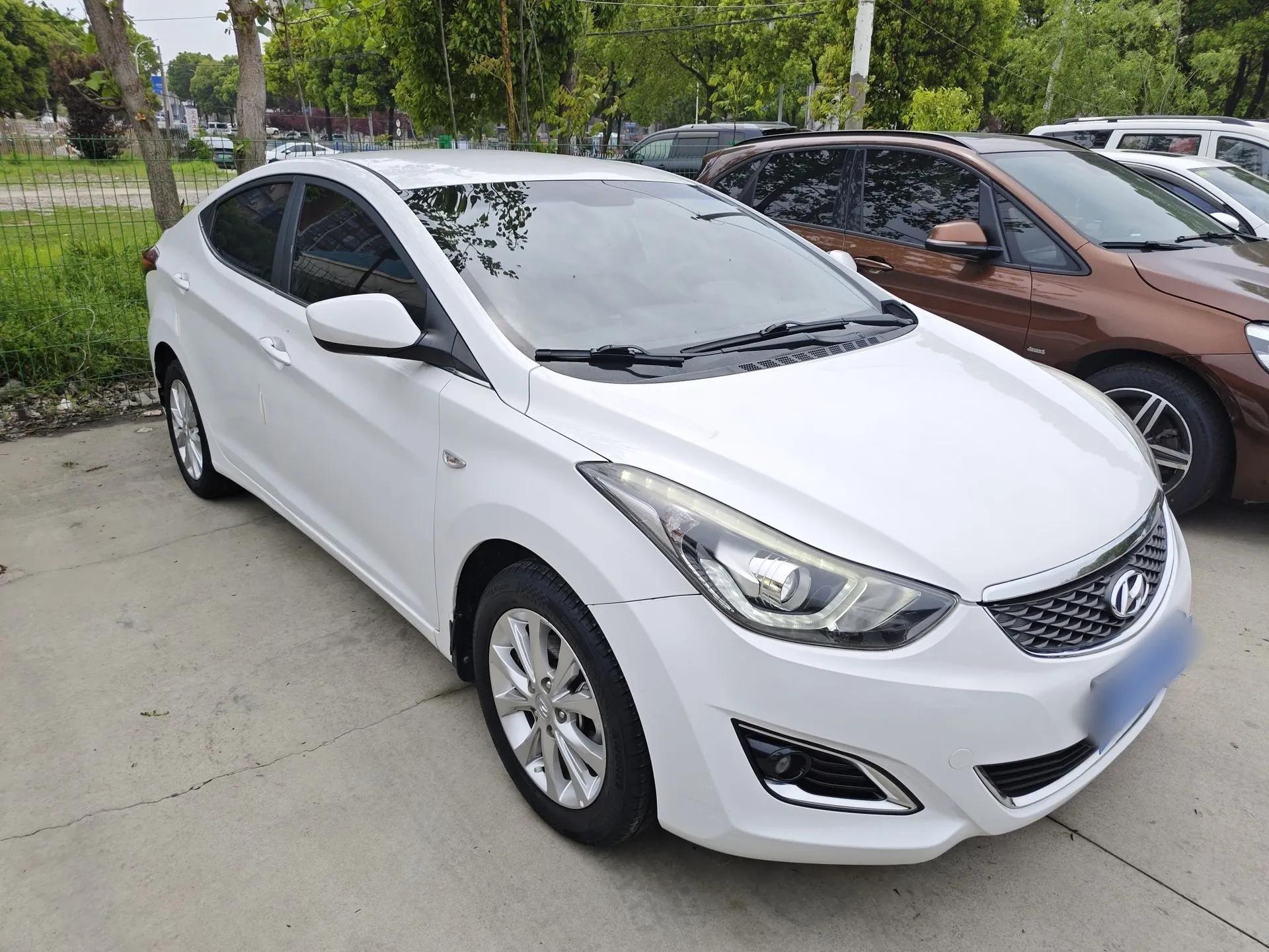 Hyundai Elantra (5th Generation / Langdong) 2016 1.6L Automatic Smart Version — миниатюра 3