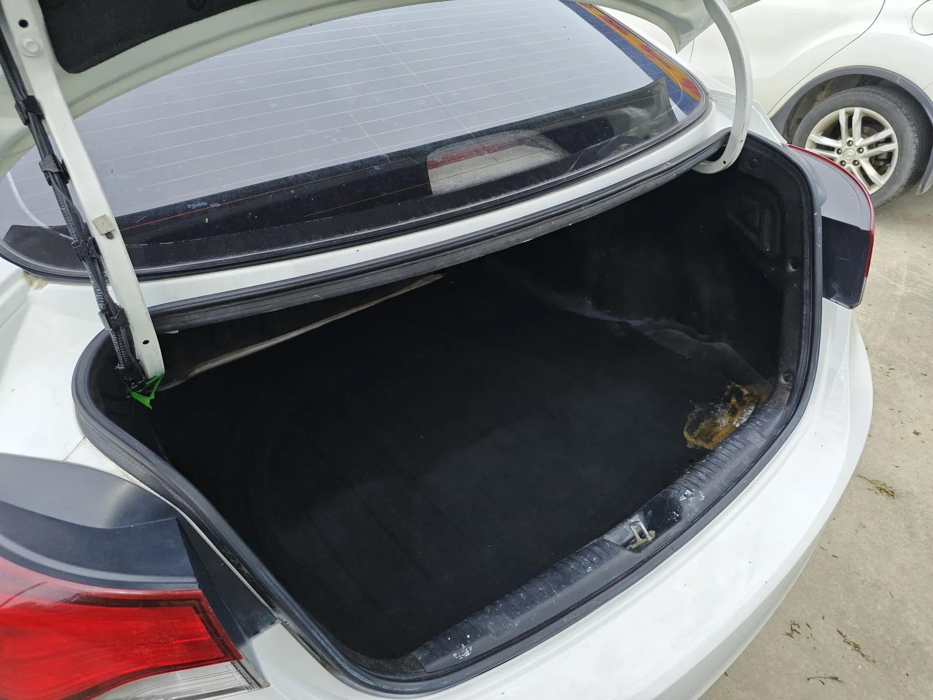 Hyundai Elantra (5th Generation / Langdong) 2016 1.6L Automatic Smart Version — миниатюра 22