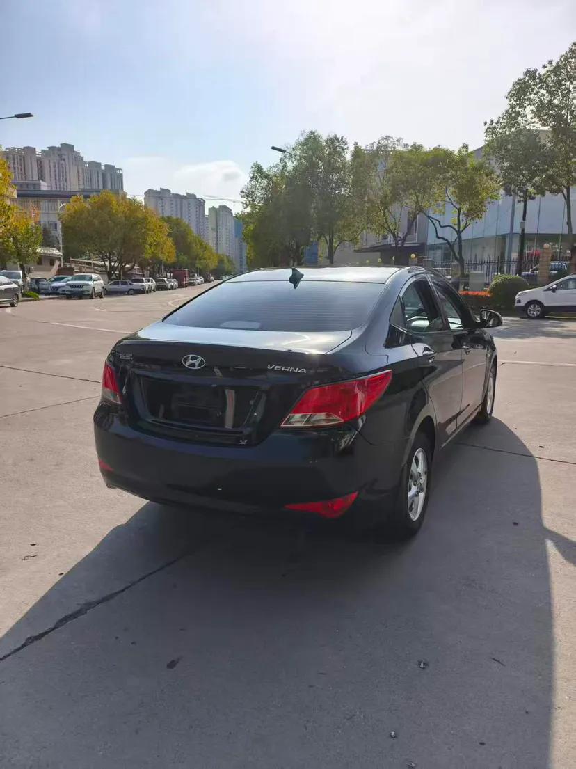Hyundai Verna (older generation) 2016 1.4L Automatic Smart GLS — миниатюра 6