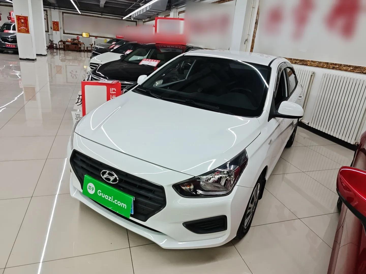 Hyundai Verna (older generation) 2020 1.4L Manual GL Refreshed Edition — миниатюра 1