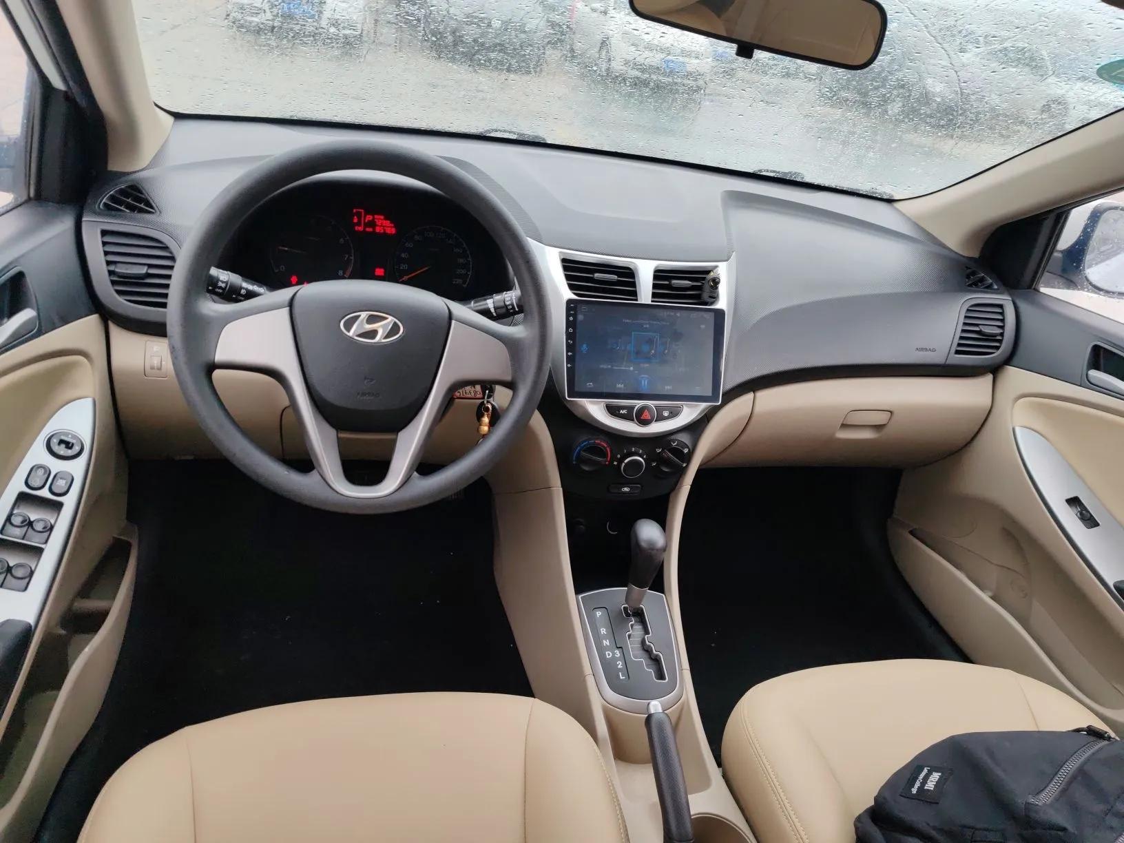 Hyundai Verna (older generation) 2016 1.4L Automatic Smart GLS — миниатюра 13