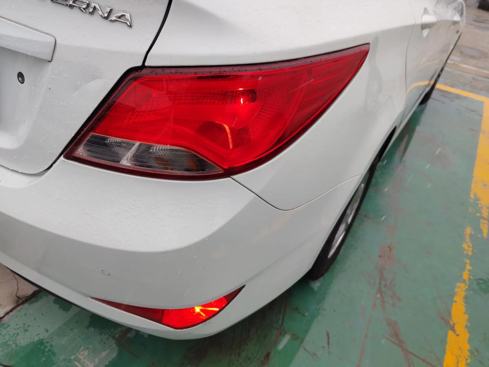 Hyundai Verna (older generation) 2016 1.4L Automatic Smart GLS — миниатюра 7