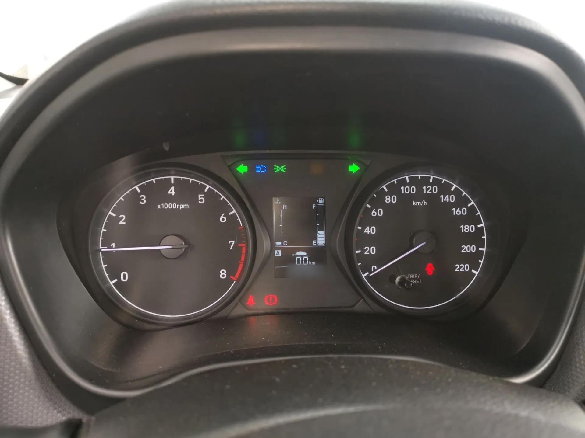 Hyundai Verna (older generation) 2017 1.4L Manual Refreshed Version China V Standard — миниатюра 15