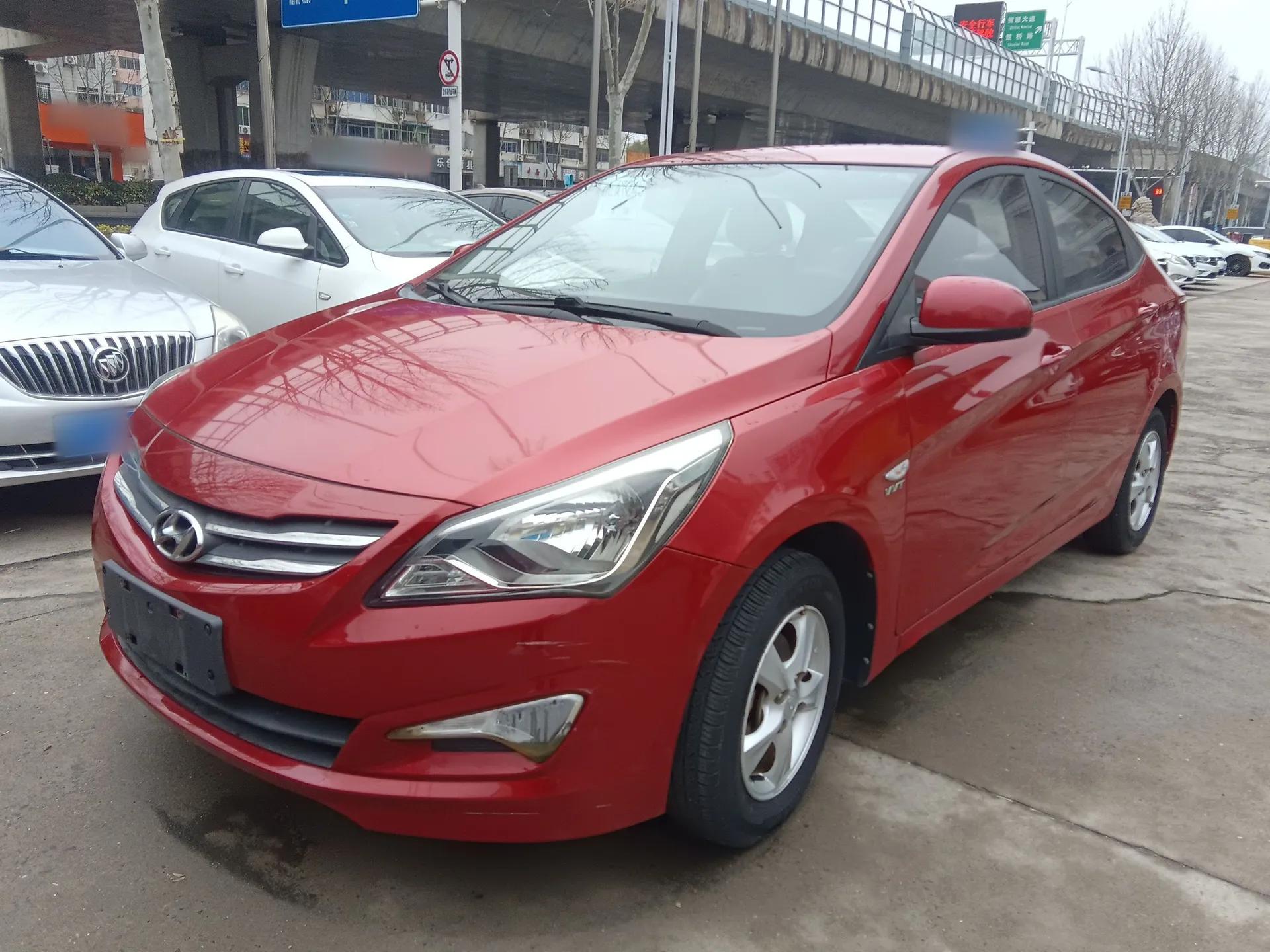 Hyundai Verna (older generation) 2014 1.4L Automatic Smart GLS — миниатюра 1