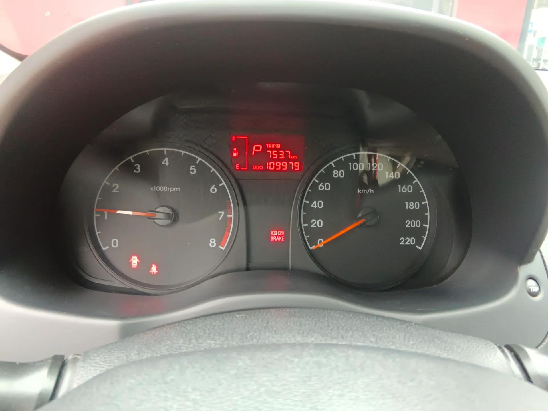 Hyundai Verna (older generation) 2014 1.4L Automatic Smart GLS — миниатюра 14