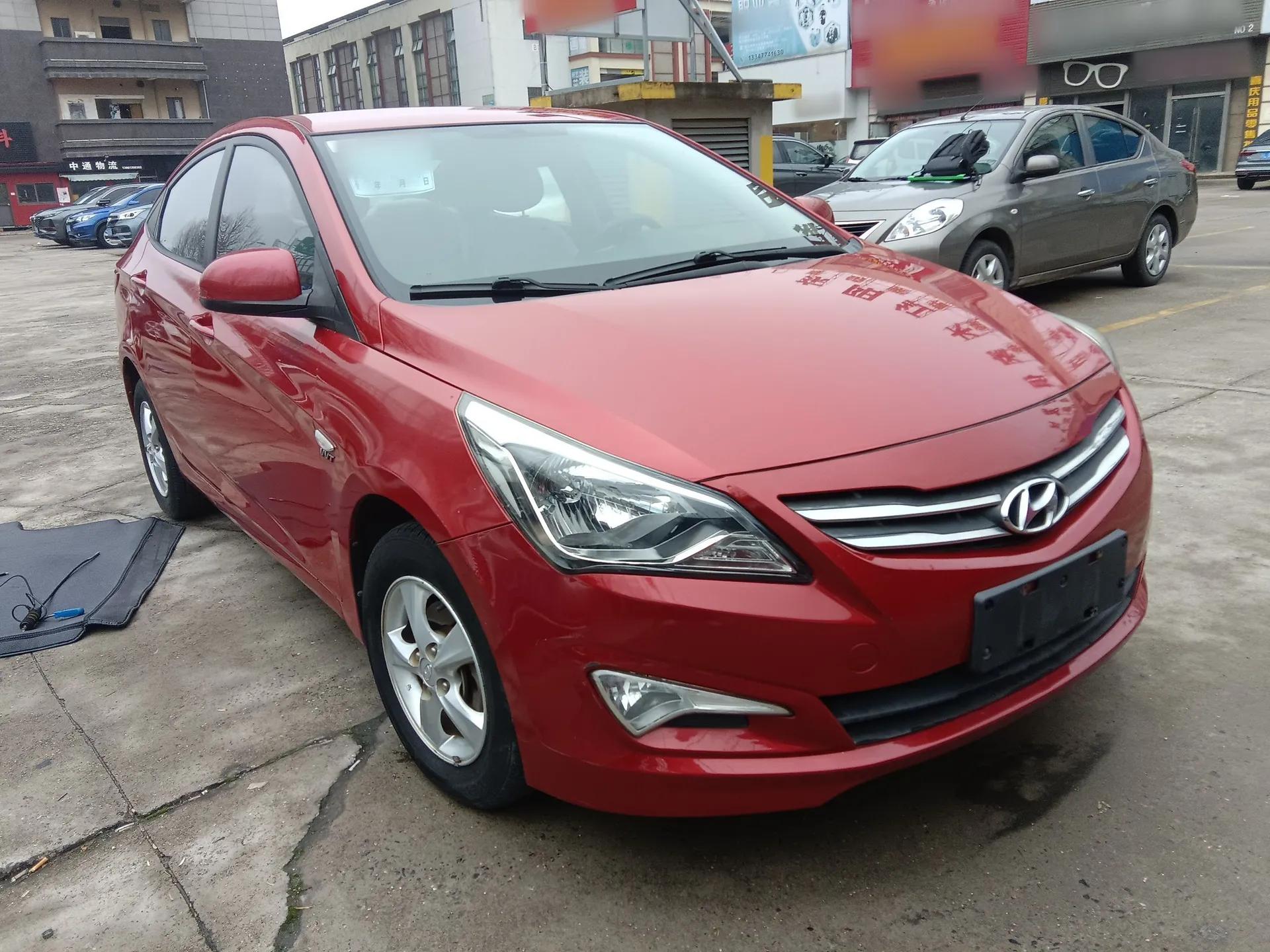 Hyundai Verna (older generation) 2014 1.4L Automatic Smart GLS — миниатюра 6
