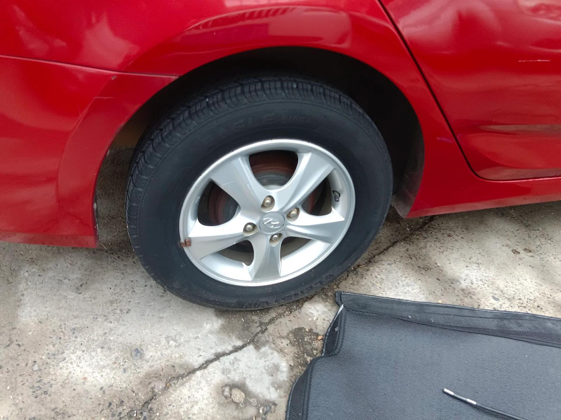 Hyundai Verna (older generation) 2014 1.4L Automatic Smart GLS — миниатюра 10