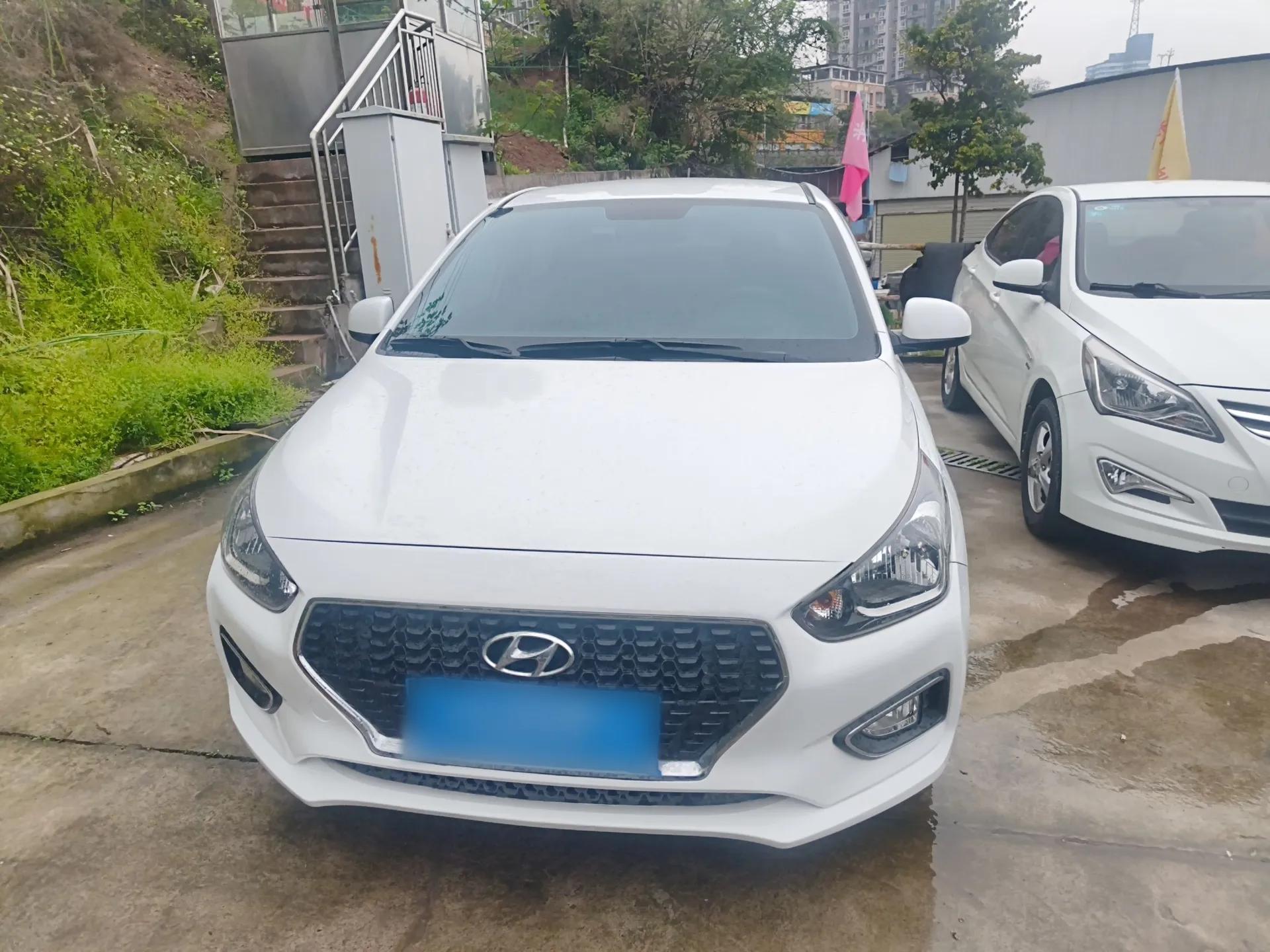 Hyundai Verna (older generation) 2017 1.4L Manual Huancai Edition China V Standard — миниатюра 2