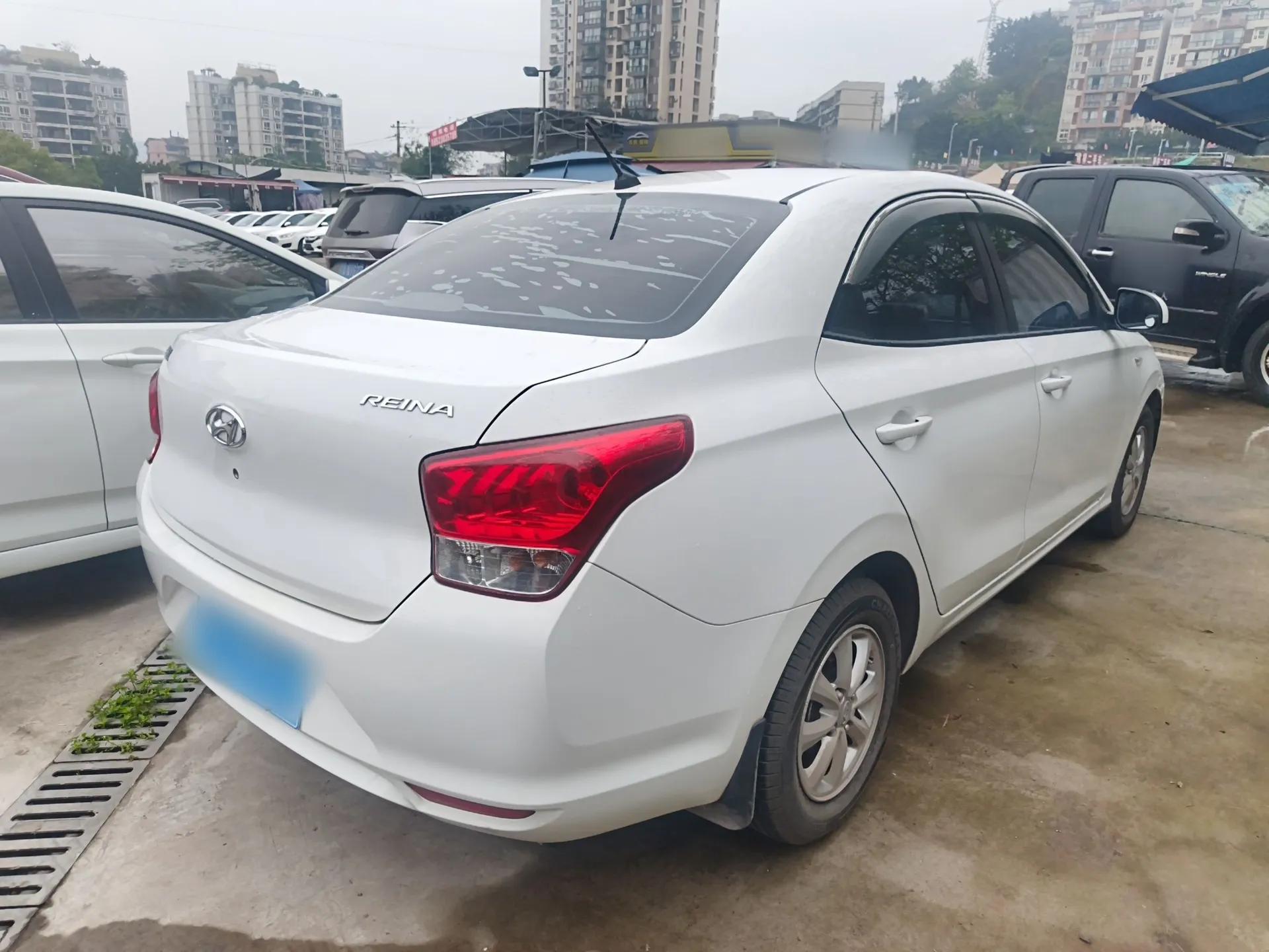Hyundai Verna (older generation) 2017 1.4L Manual Huancai Edition China V Standard — миниатюра 6