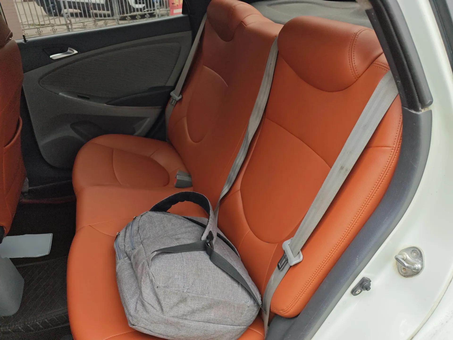 Hyundai Verna (older generation) 2014 1.4L Manual Top-Tier Model TOP — миниатюра 20