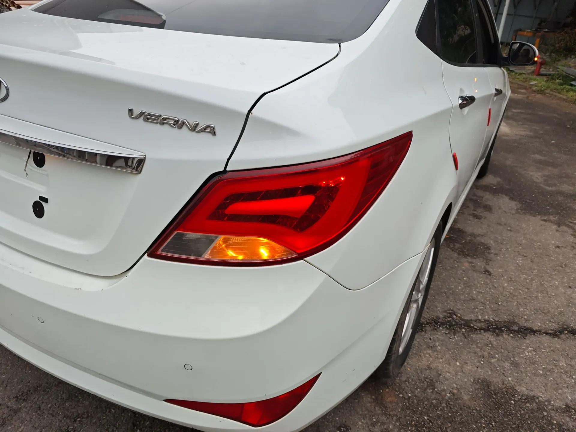 Hyundai Verna (older generation) 2014 1.4L Manual Top-Tier Model TOP — миниатюра 7