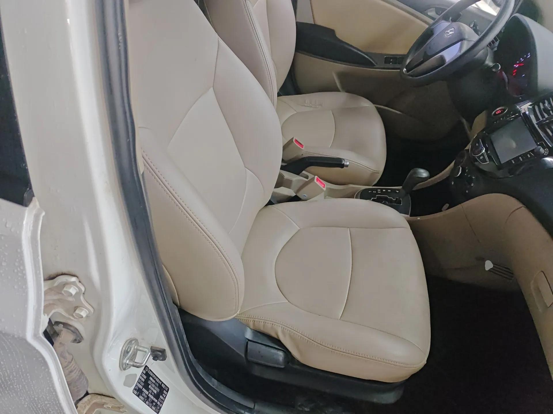 Hyundai Verna (older generation) 2014 1.4L Automatic Leading-Edge GLX — миниатюра 23