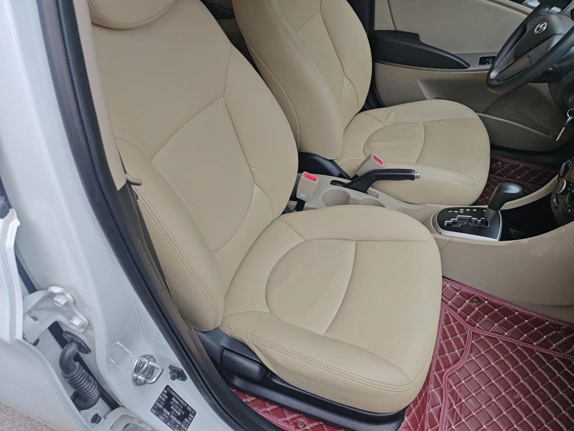 Hyundai Verna (older generation) 2014 1.4L Automatic Smart GLS — миниатюра 23