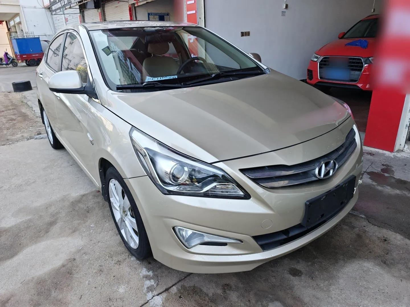 Hyundai Verna (older generation) 2014 1.4L Automatic Leading-Edge GLX — миниатюра 3