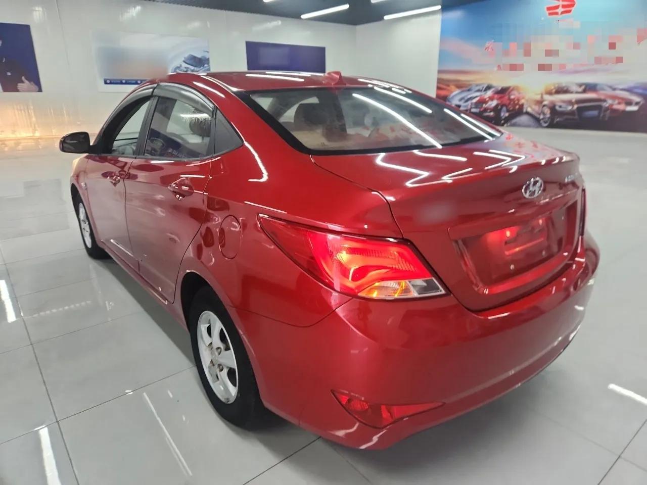 Hyundai Verna (older generation) 2016 1.4L Manual Smart GLS Trim — миниатюра 4