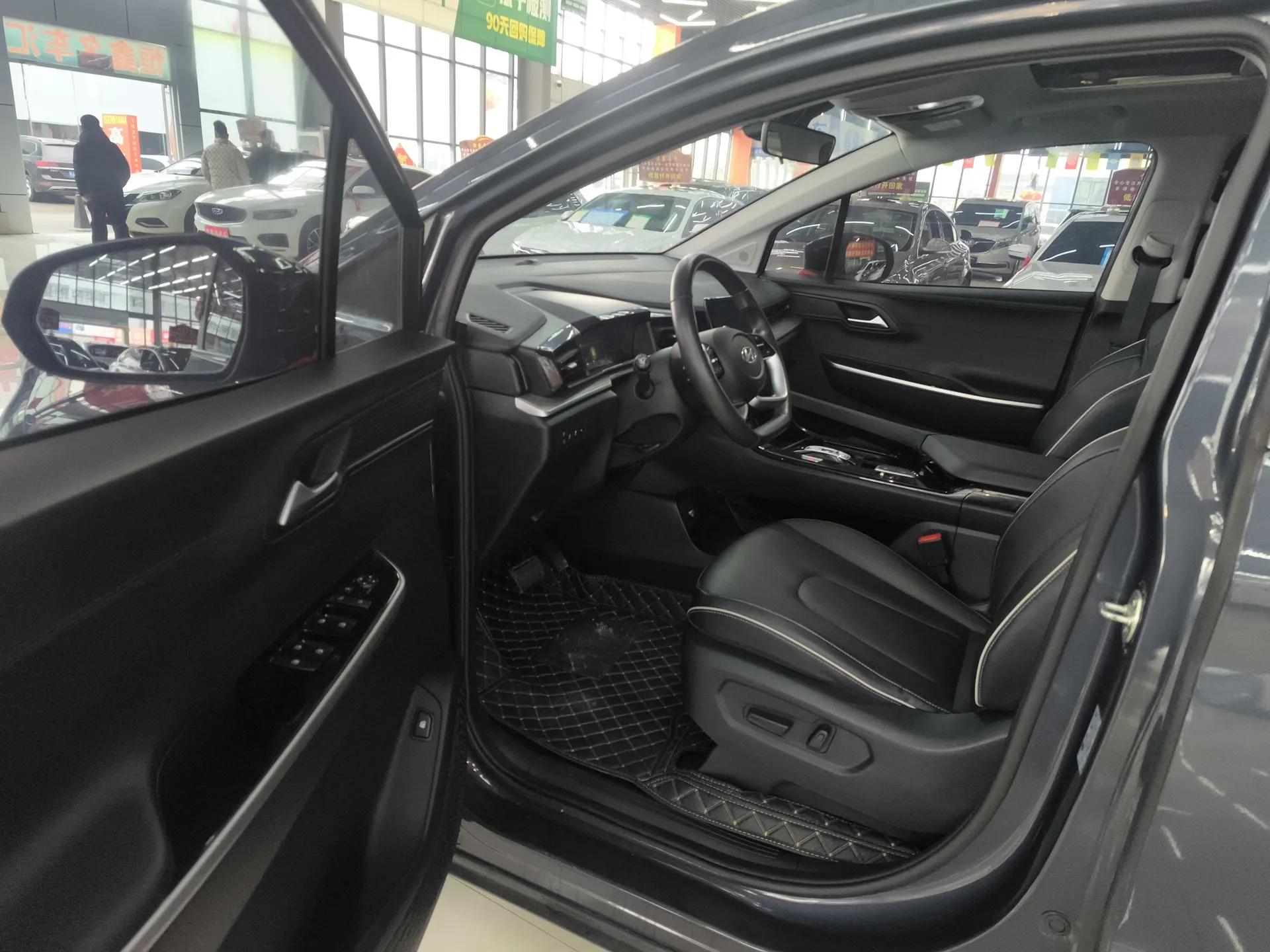 Hyundai Custo 2022 270TGDi Smart Luxury Flagship Edition TOP — миниатюра 18