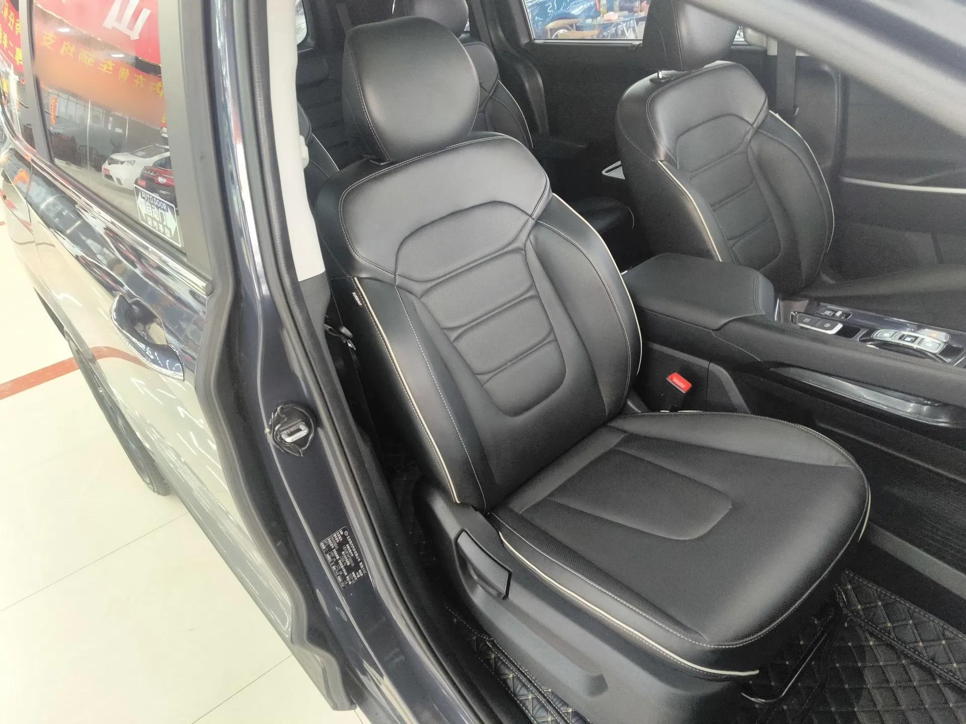 Hyundai Custo 2022 270TGDi Smart Luxury Flagship Edition TOP — миниатюра 23
