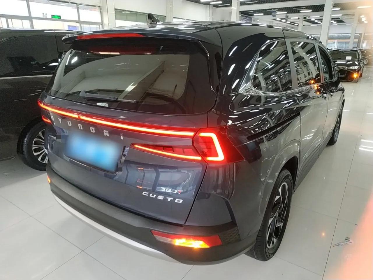 Hyundai Custo 2021 380TGDi Smart Luxury Premium LUX — миниатюра 6