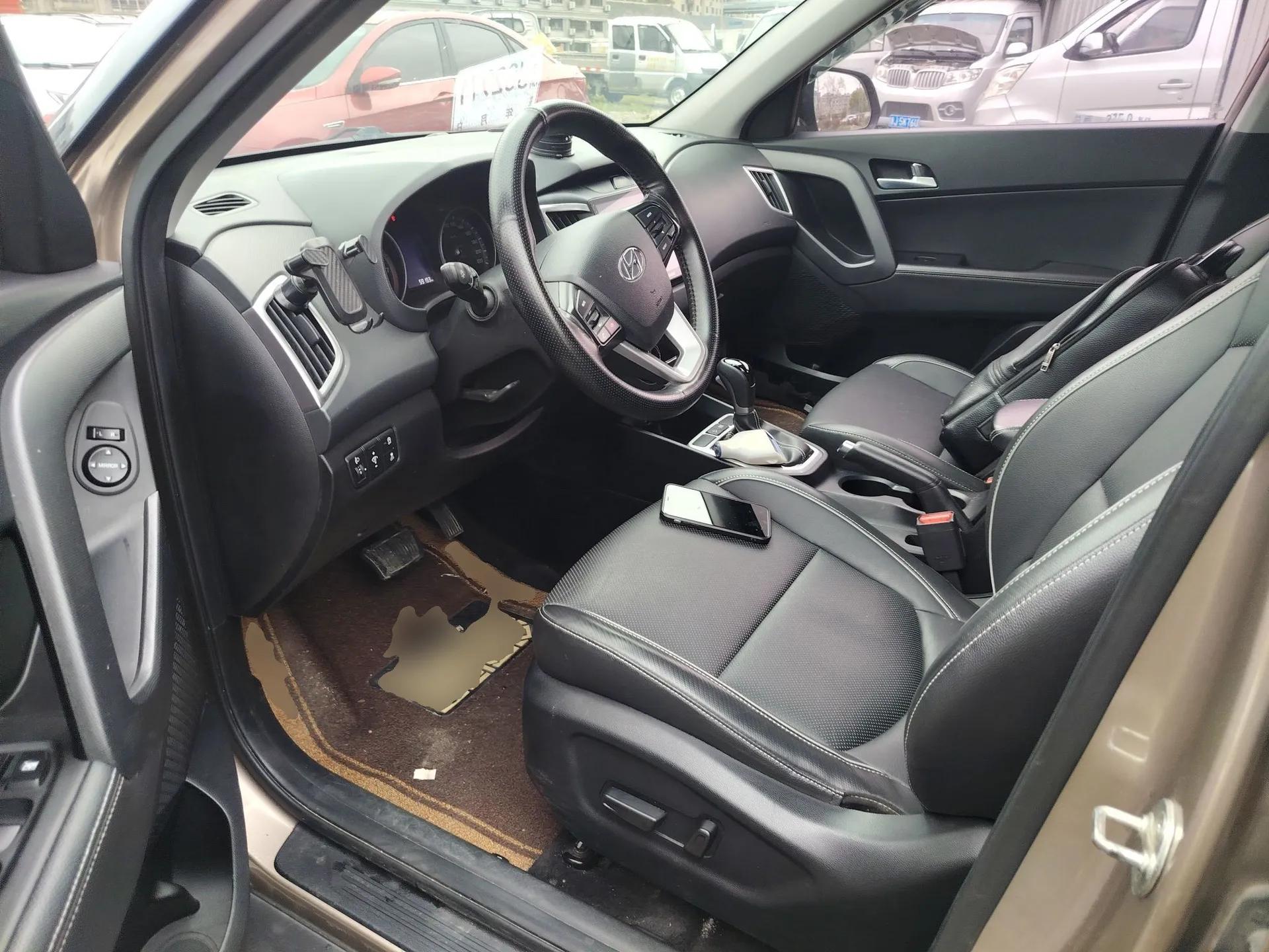 Hyundai ix25 2017 1.6L Automatic Smart Version — миниатюра 18